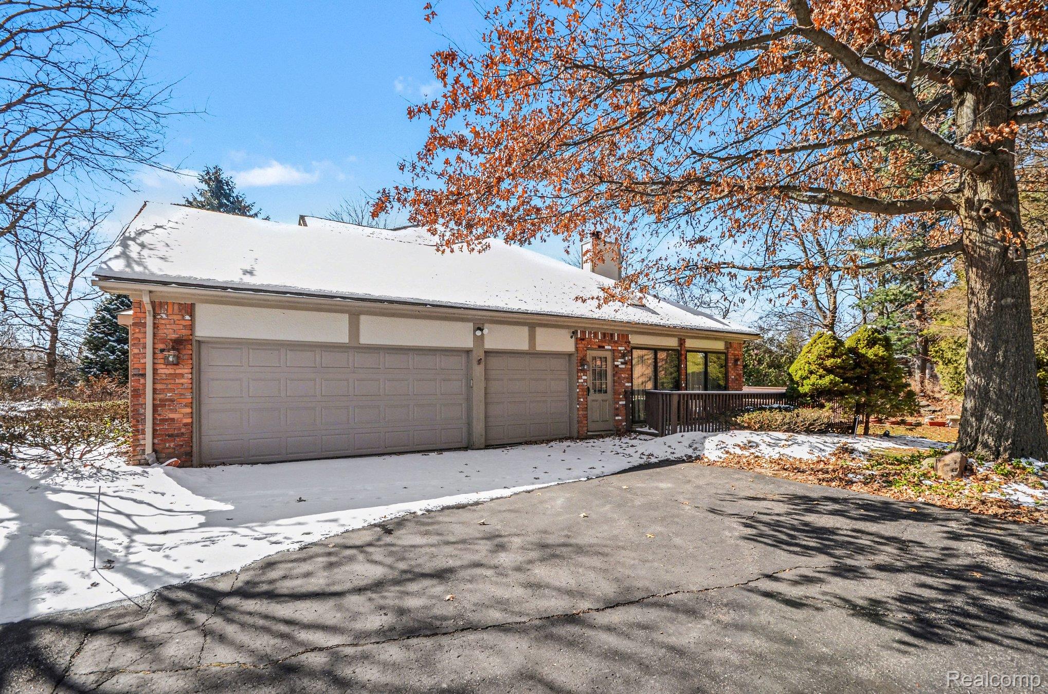 4280 Woodlands