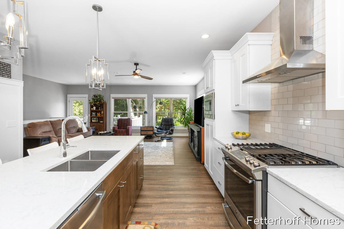 945 Kensington Street NW 122