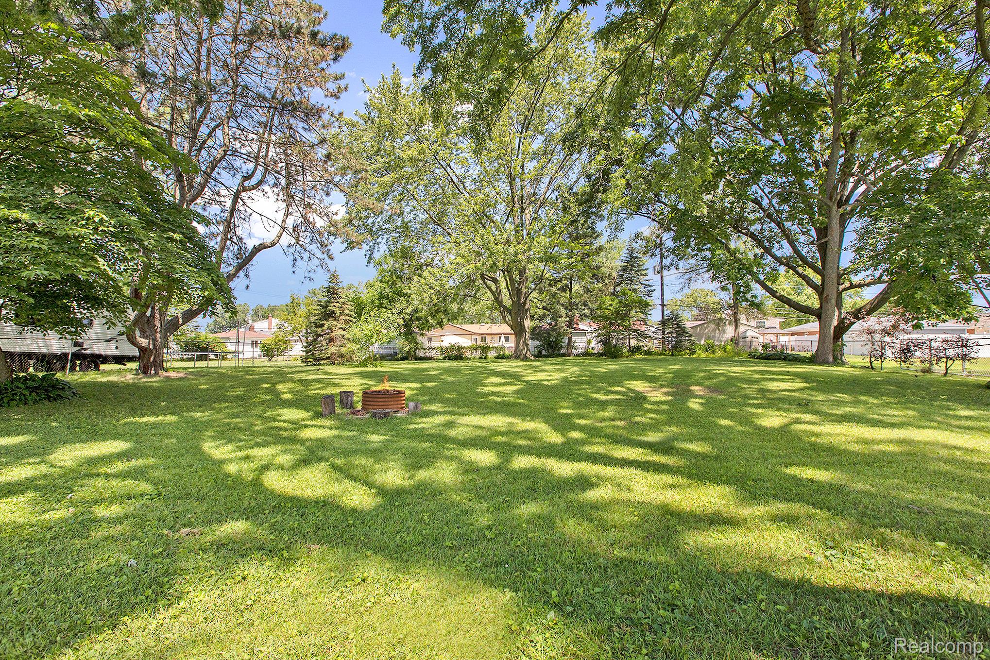 Taylor City, Michigan 48180, United States, 3 Bedrooms Bedrooms, ,2 BathroomsBathrooms,Residential,Coming Soon,168638