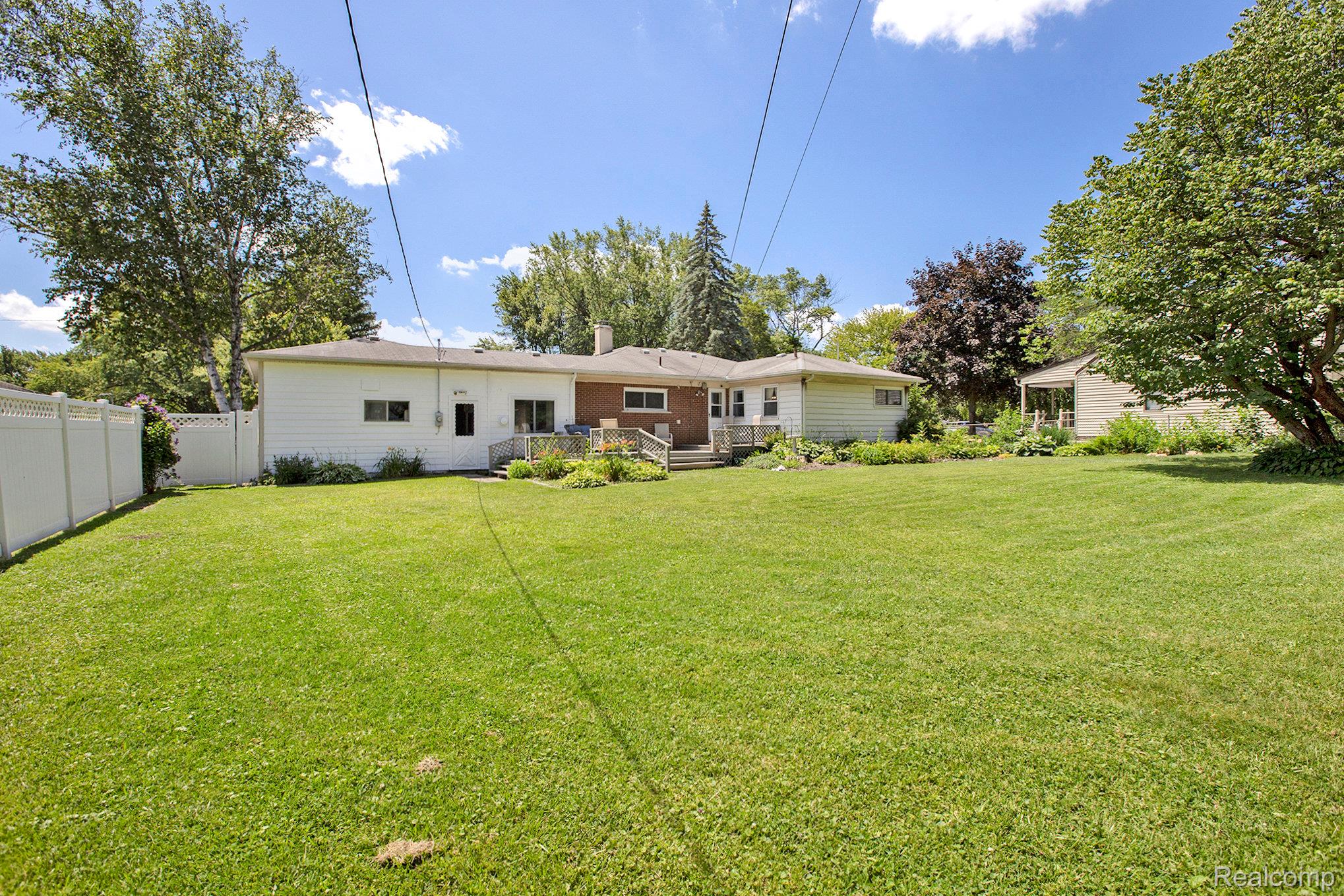 Taylor City, Michigan 48180, United States, 3 Bedrooms Bedrooms, ,2 BathroomsBathrooms,Residential,Coming Soon,168638