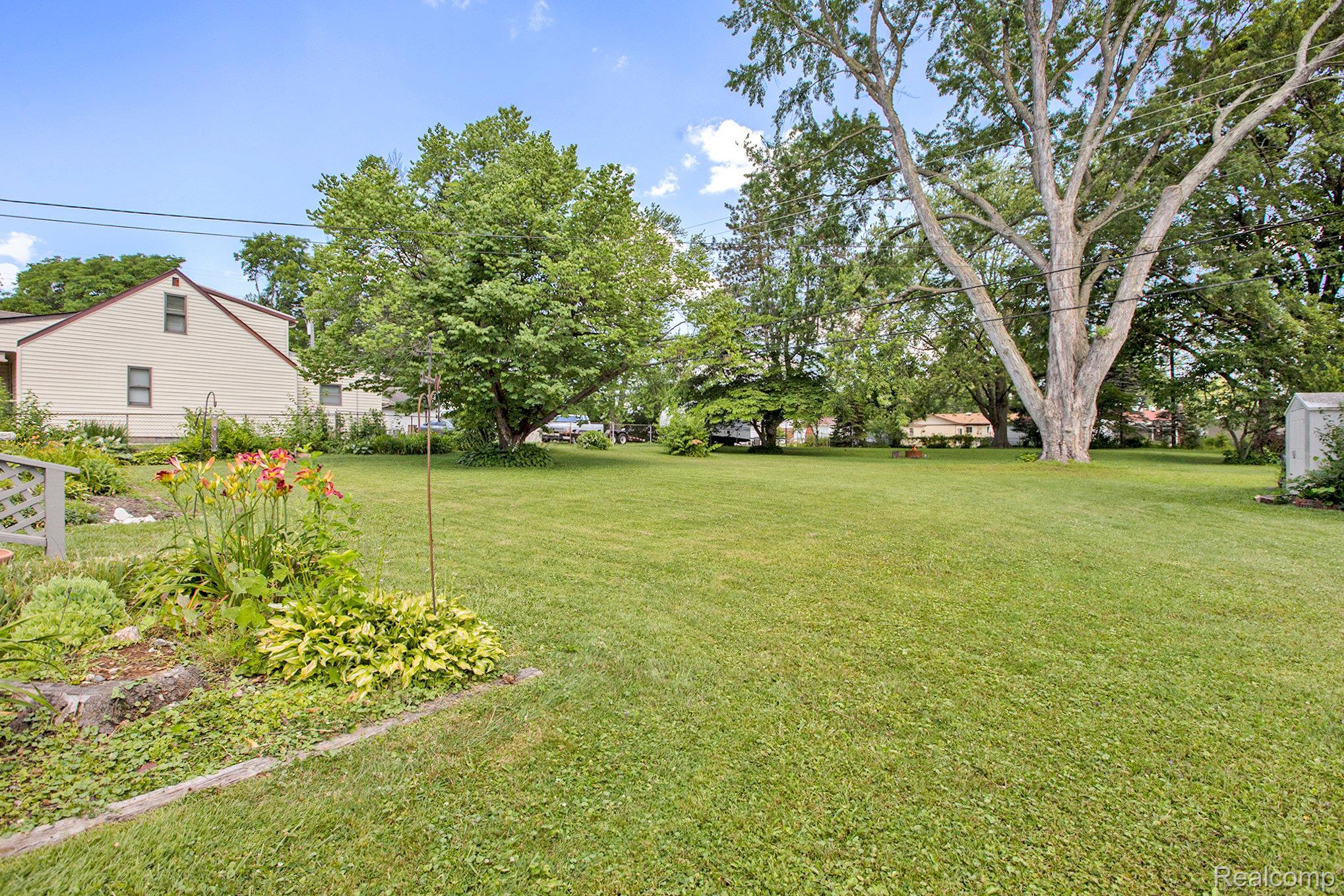 Taylor City, Michigan 48180, United States, 3 Bedrooms Bedrooms, ,2 BathroomsBathrooms,Residential,Coming Soon,168638