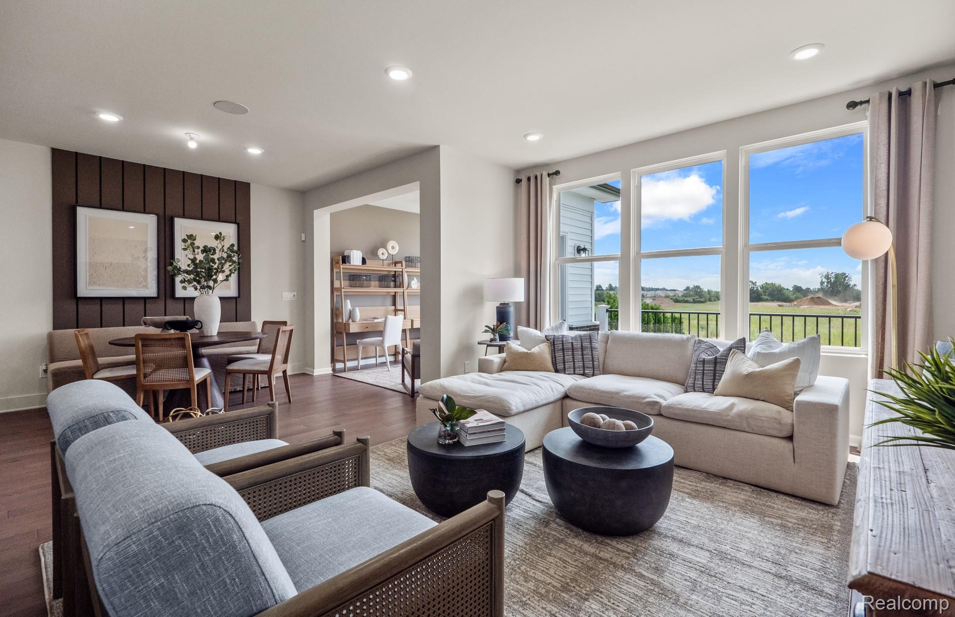 5558 E Spaniel Drive