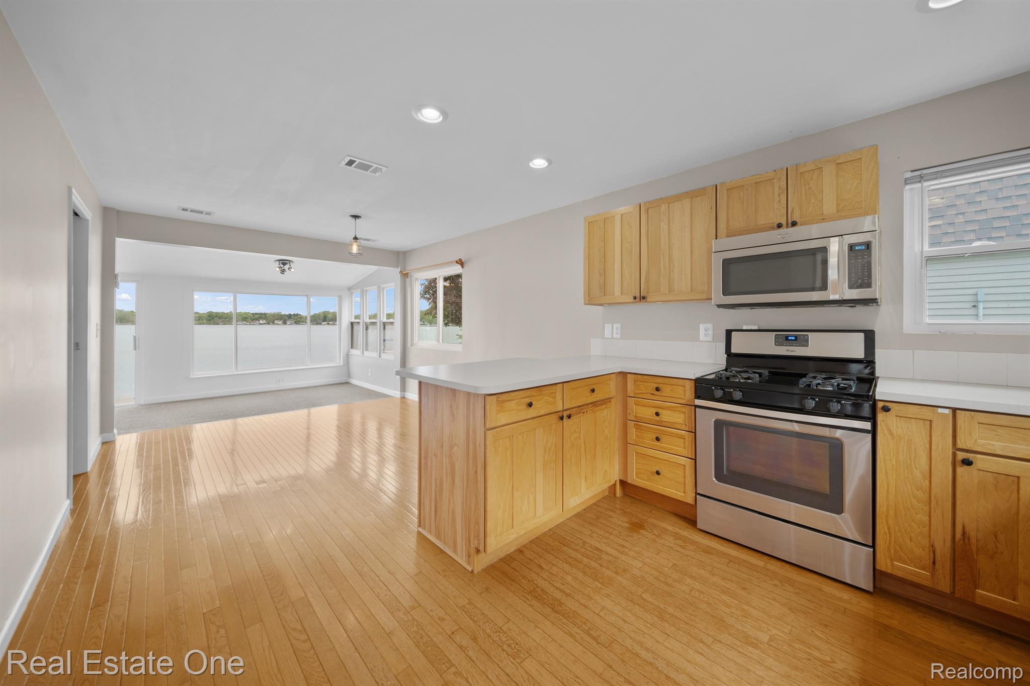 8870 RUSHSIDE Drive