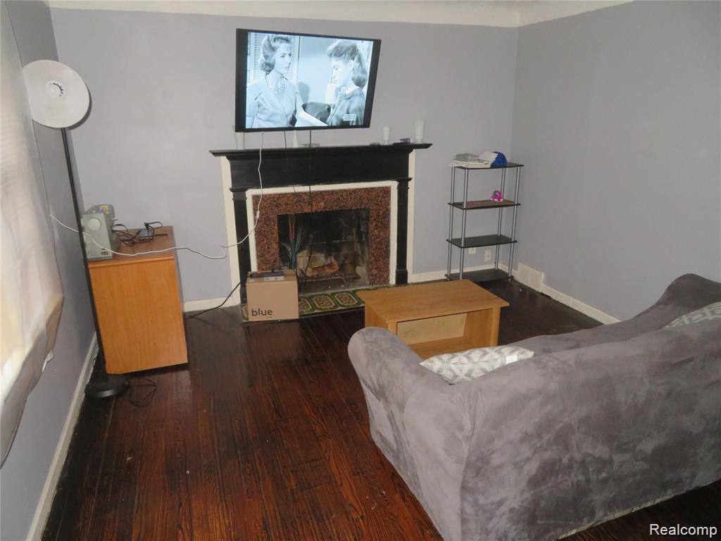 3920 Devonshire Road