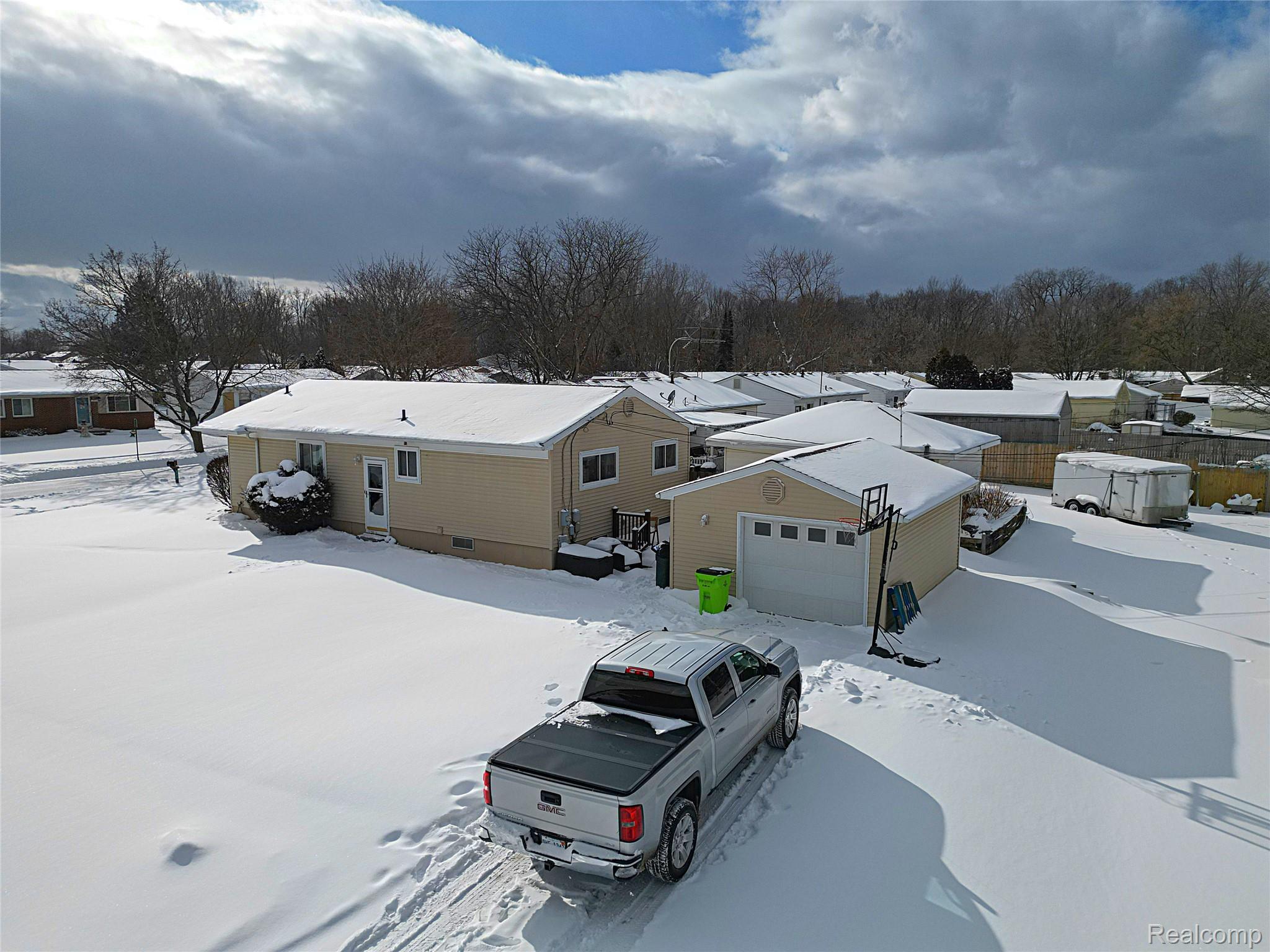 412 Cambridge Avenue