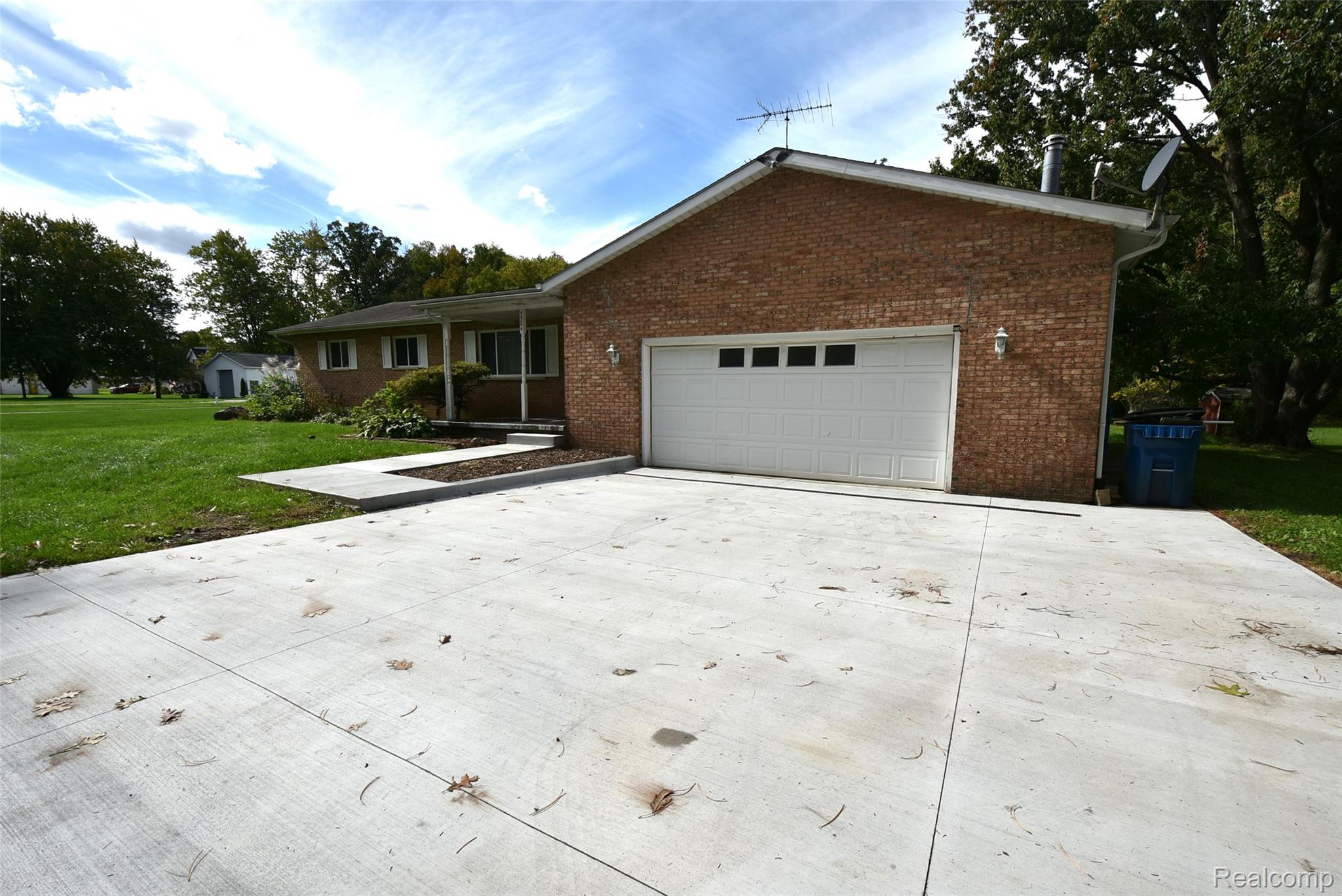 7304 Sharp Road