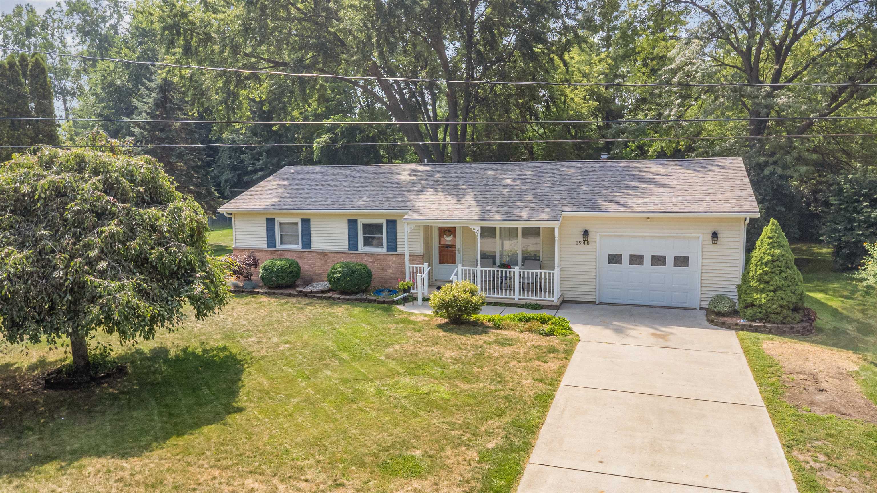 1948 S MacKenzie Lane