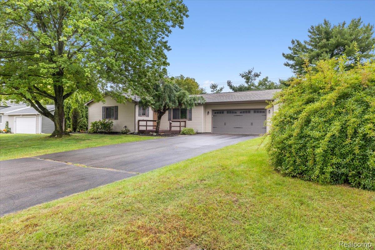 6412 Wildflower Lane