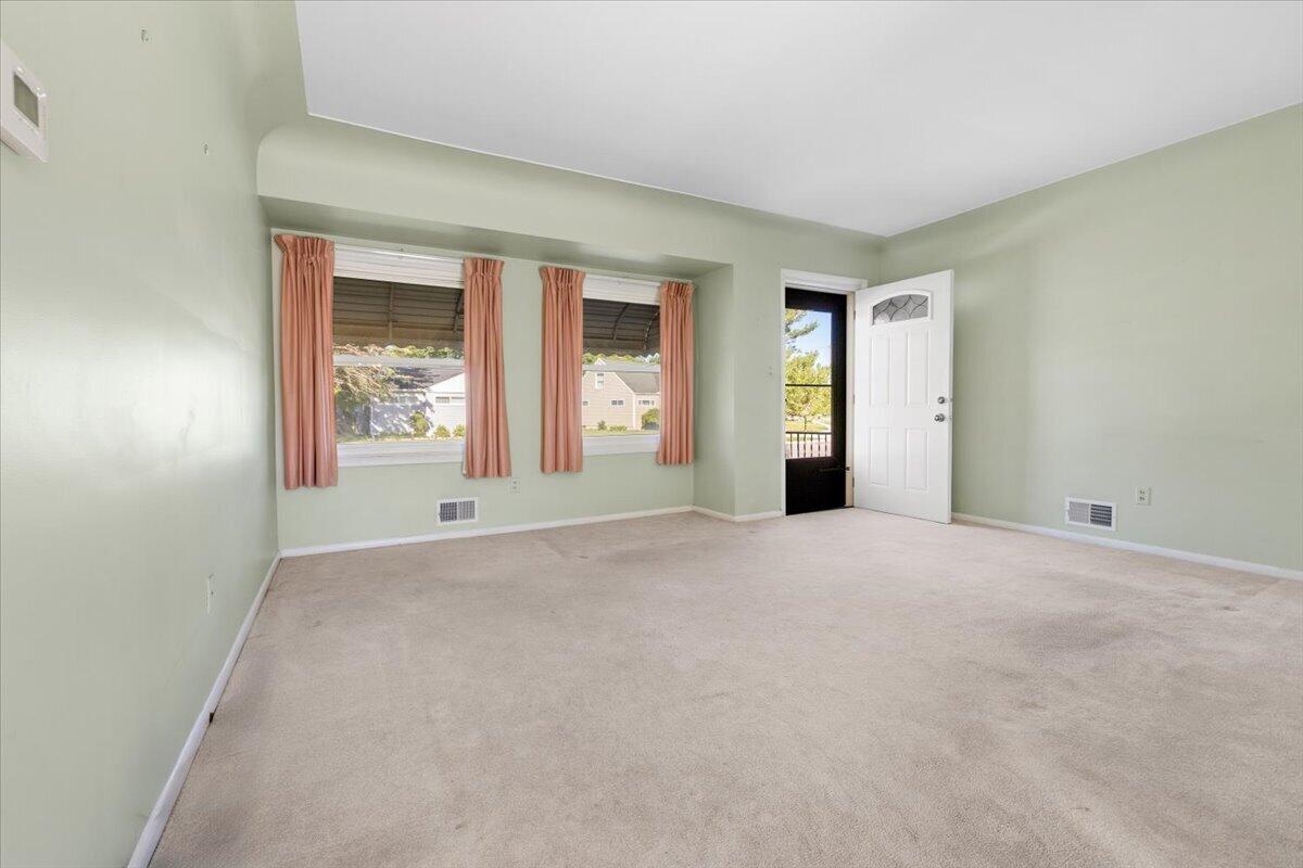 725 Woodbine Drive