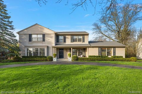 2684 Bradway Boulevard Bloomfield Hills City MI 48301