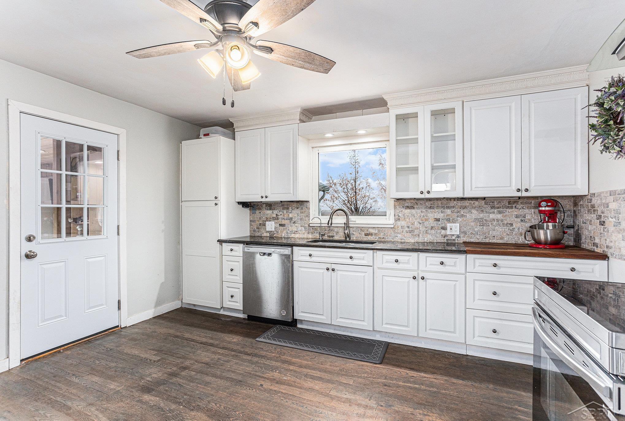 Fairgrove, Michigan 48733, United States, 3 Bedrooms Bedrooms, ,3 BathroomsBathrooms,Residential,Active,254054