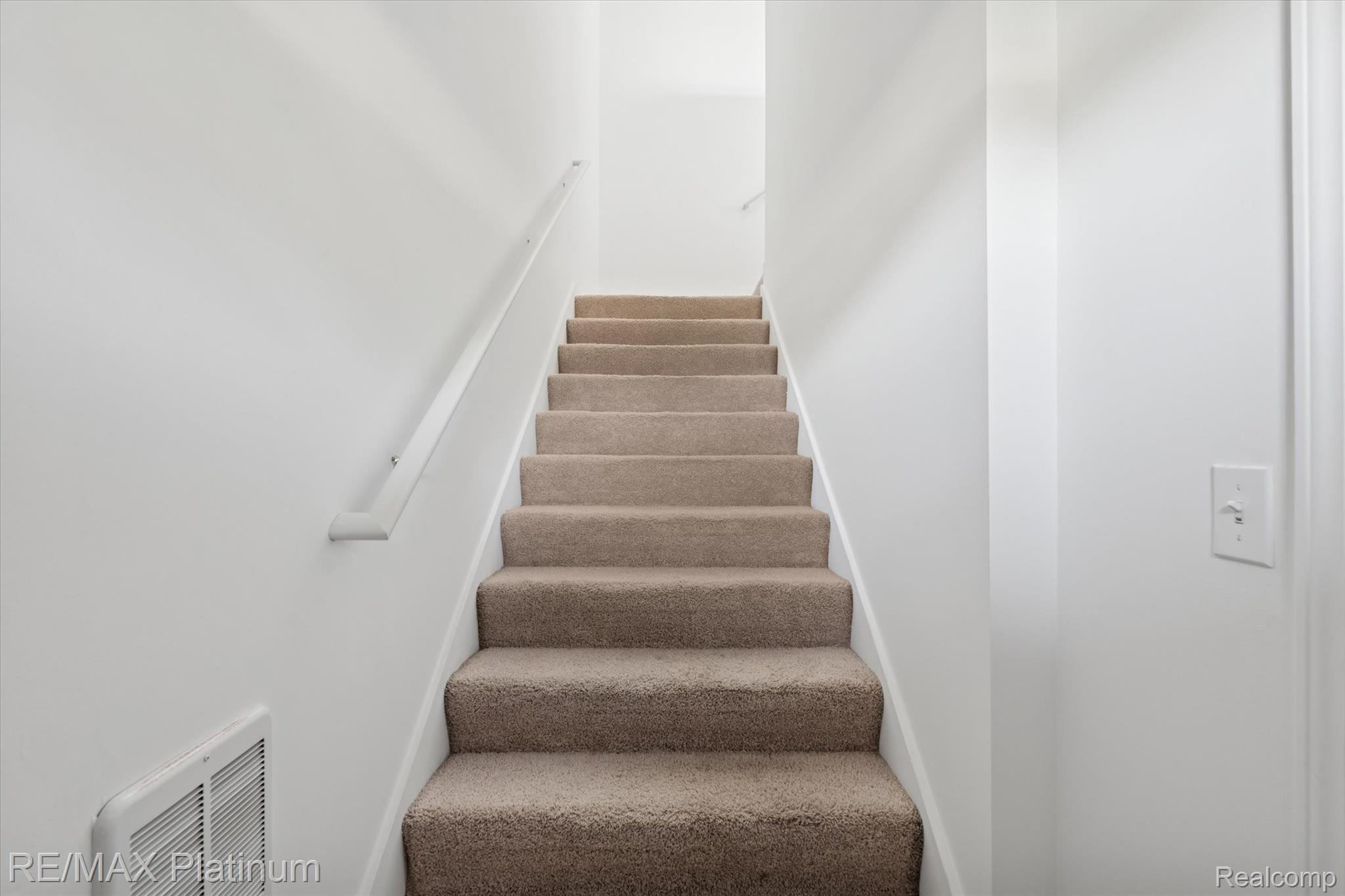 742 Olde English Circle