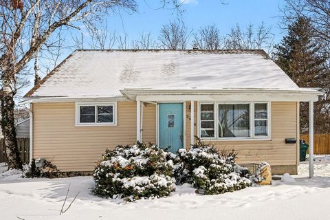 2928 Lafayette Circle Lansing City MI 48906