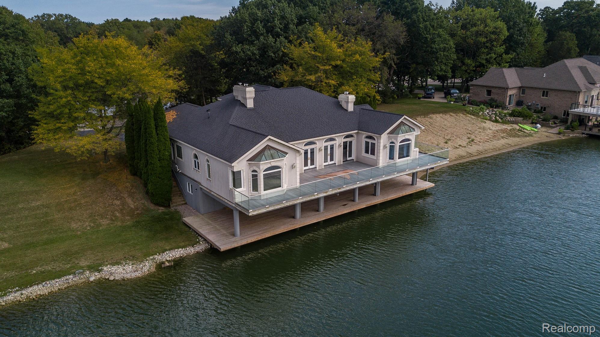68373 Lake Angela Pointe