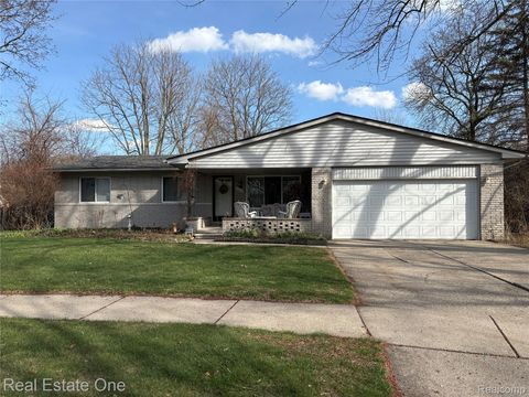 4836 Alton Court Troy City MI 48085