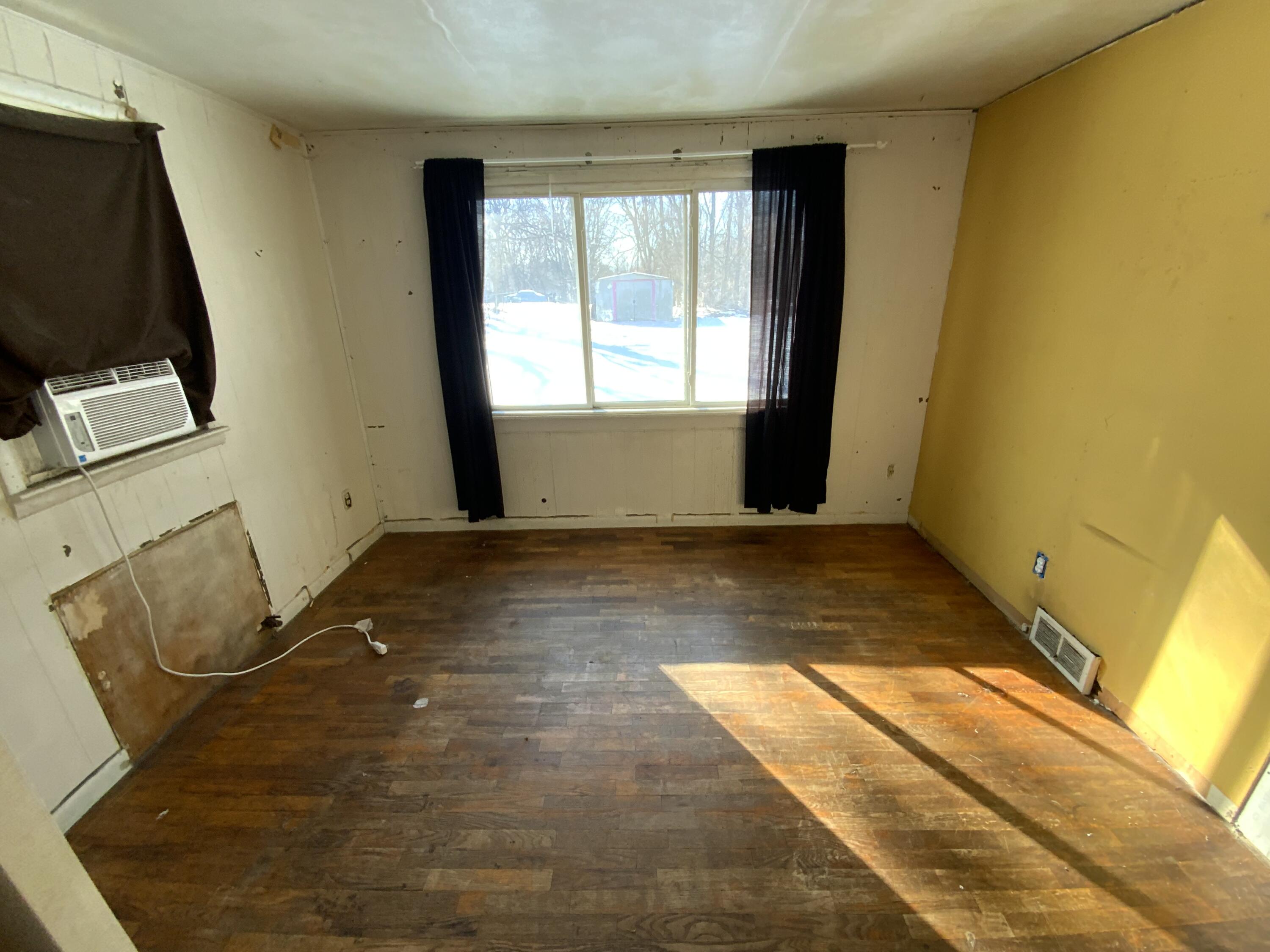609 W Center Street