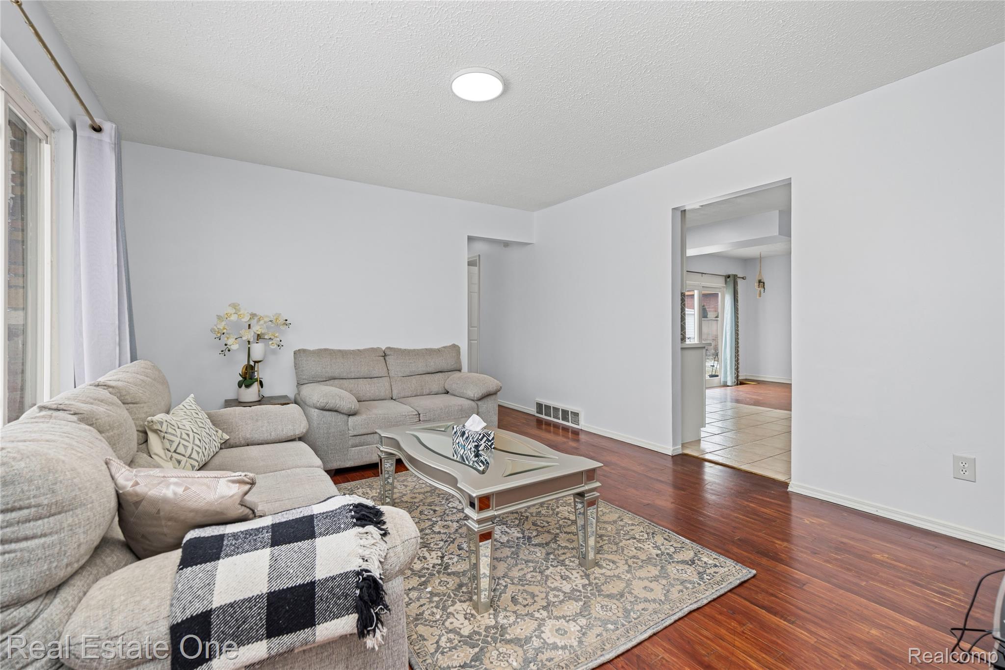 32955 Hawthorne Drive