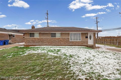 32955 Hawthorne Drive Warren City MI 48092