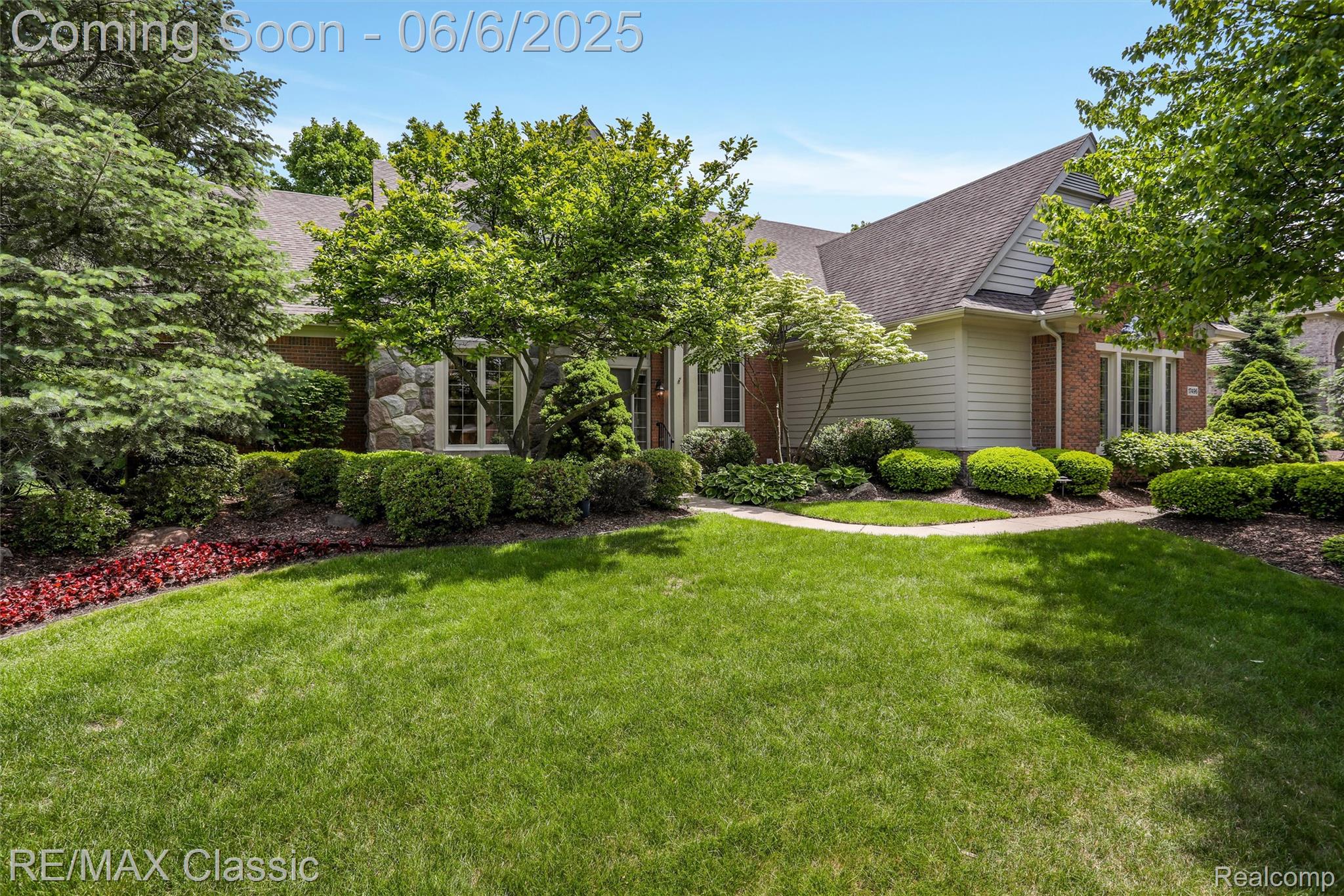 17496 Hilltop View Drive