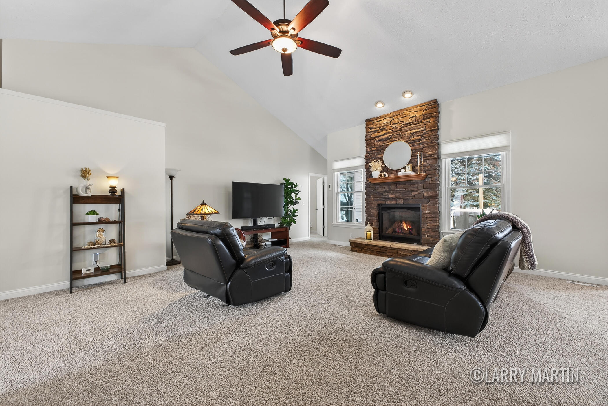 2292 Palm Dale Drive SW