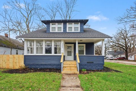 Photo of 3225 Maffett Street, Muskegon Heights City, MI 49444 (MLS # 71026016344)