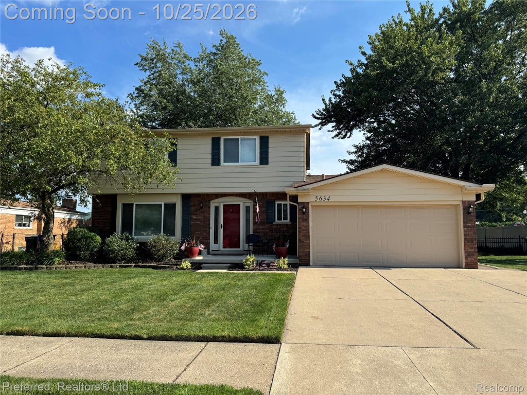 Photo of 5634 Willow Creek Drive, Canton Charter Township, MI 48187 (MLS # 20261086059)
