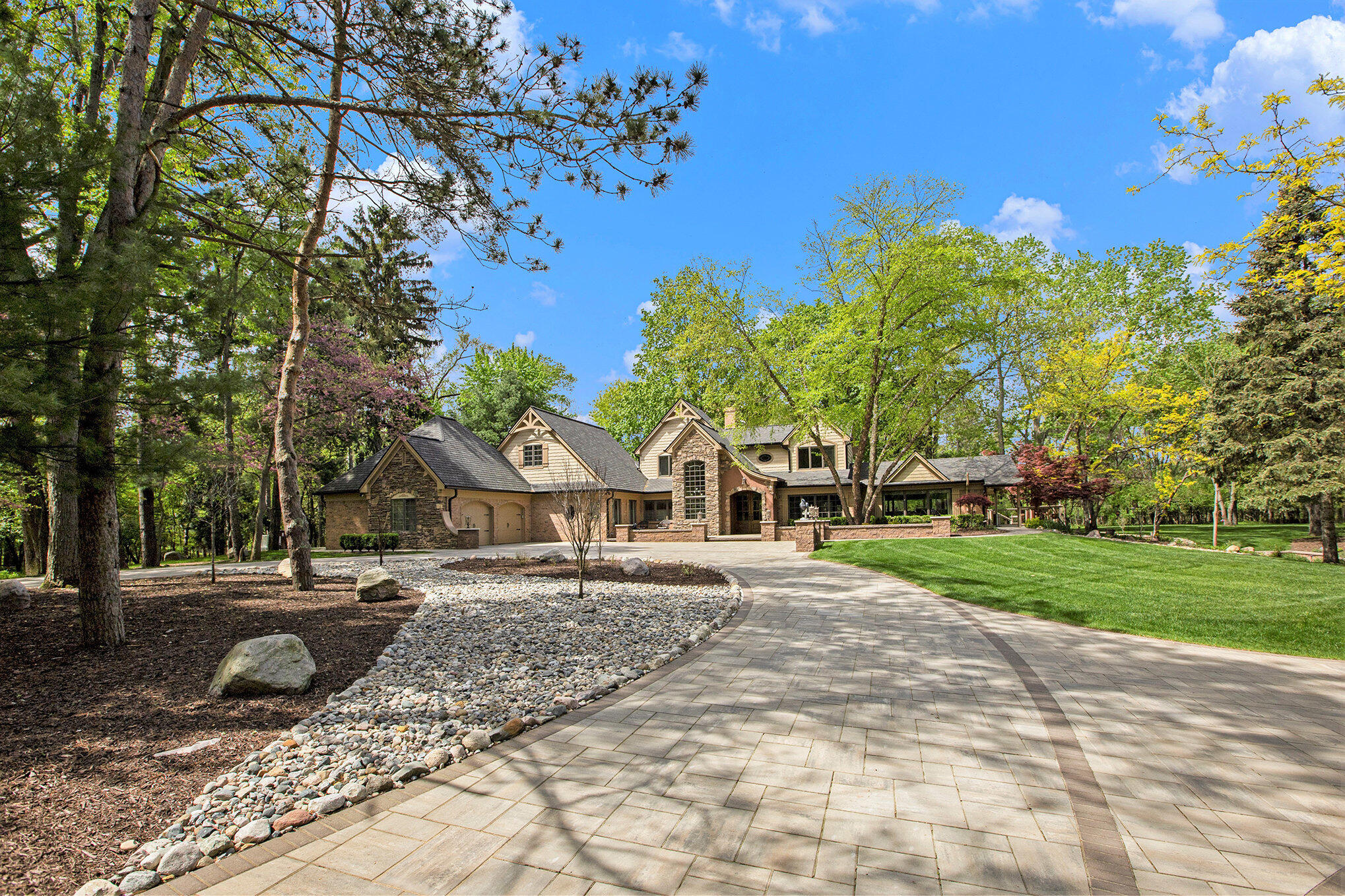 2891 Gale Road