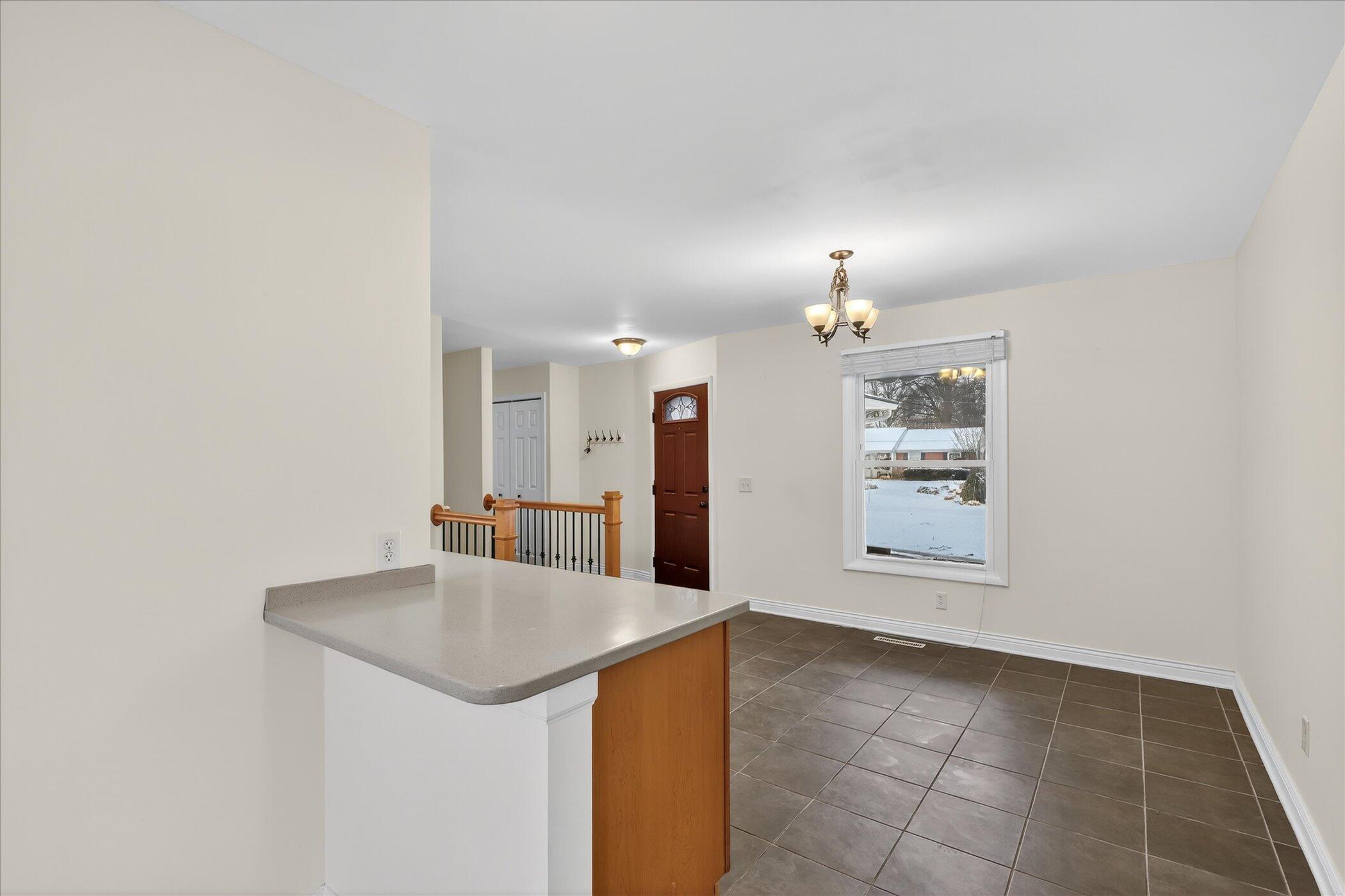 5699 Lamplighter Lane