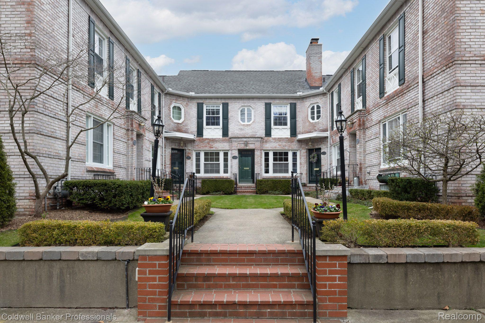 43 CRANFORD Lane