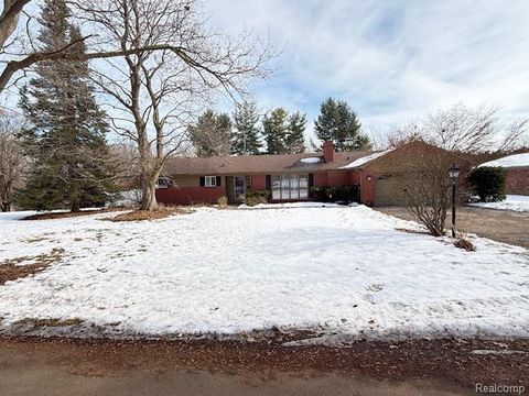 1322 N Monroe Street Lapeer City MI 48446