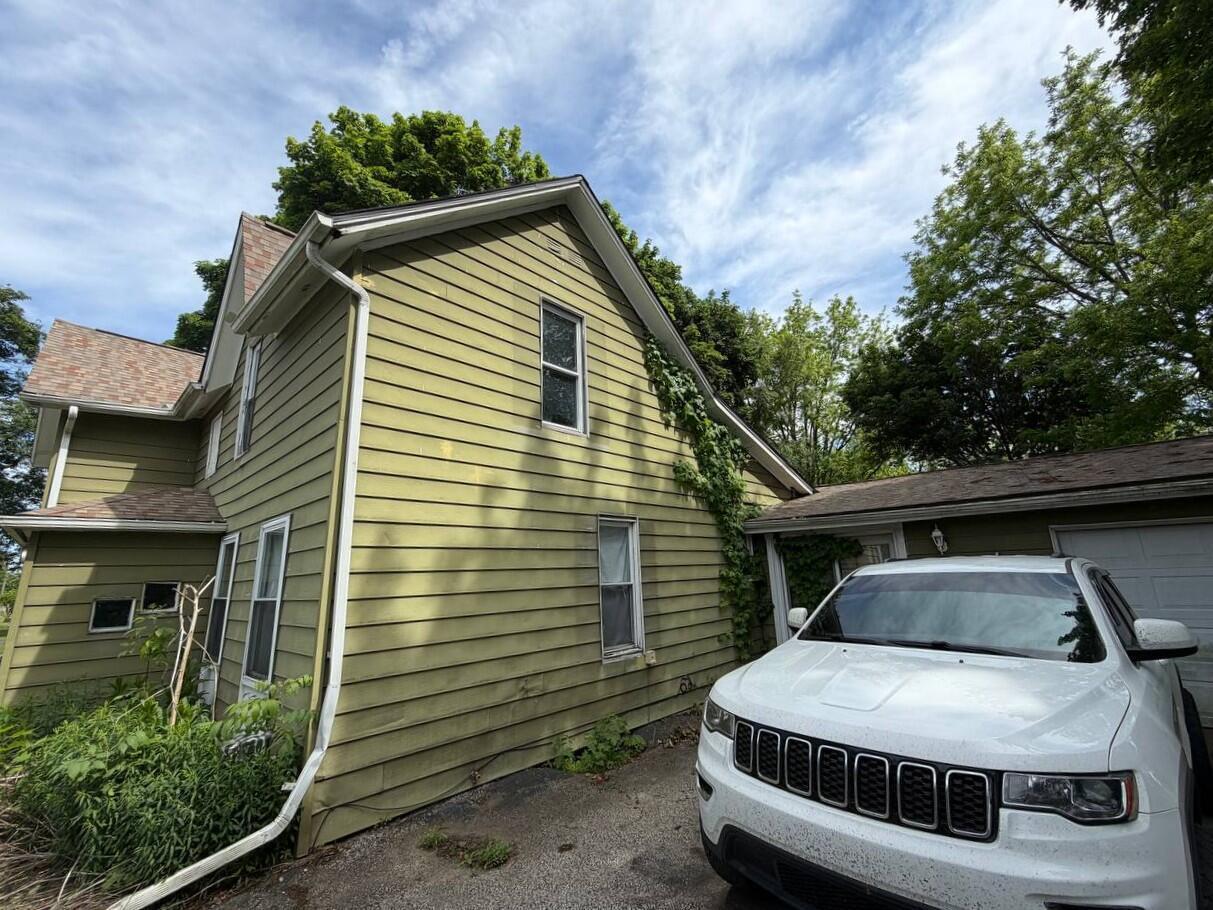 831 W Hanover Street