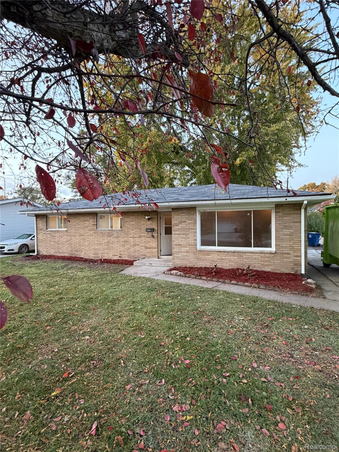 644 Meadowlawn Street