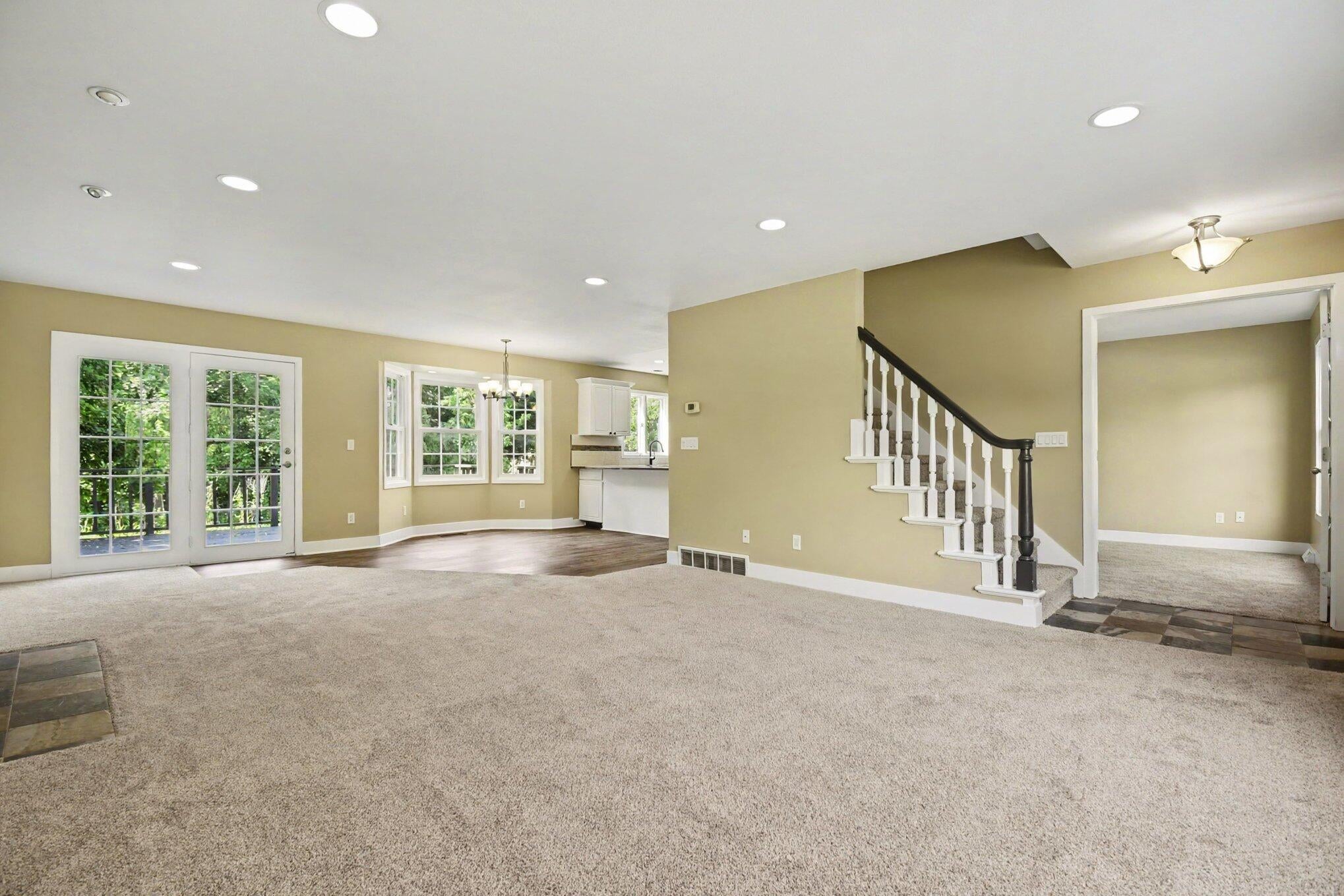 2250 Yorktown Drive SE
