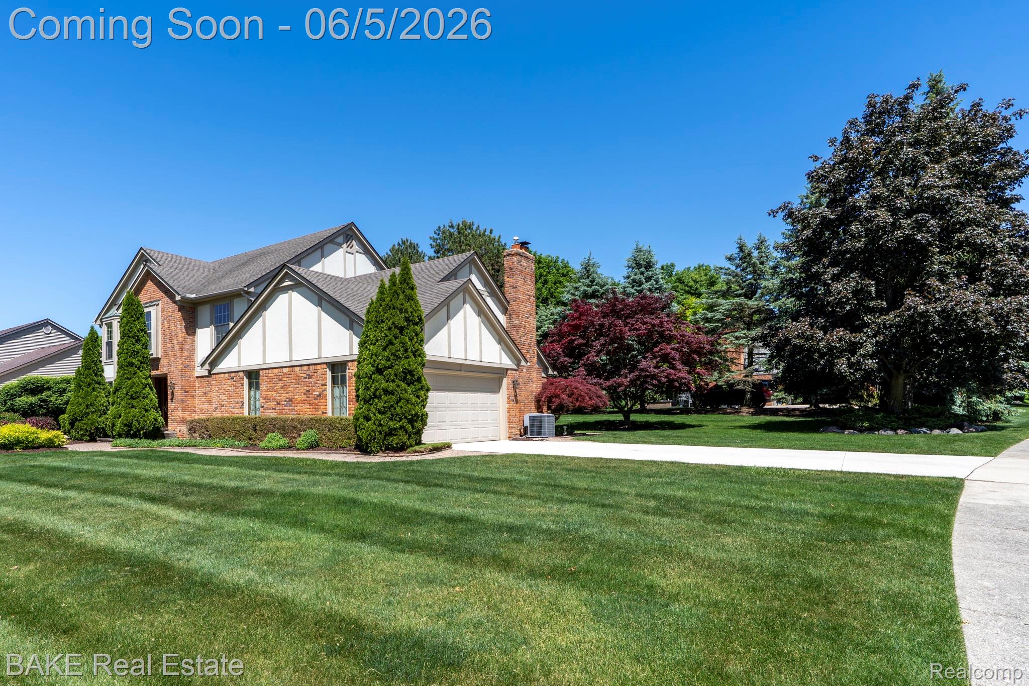 10000 Red Maple Drive
