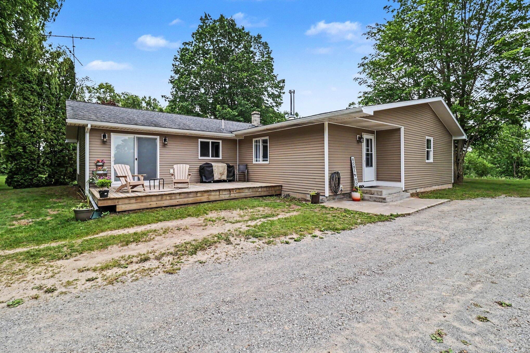 3585 N 72nd Avenue