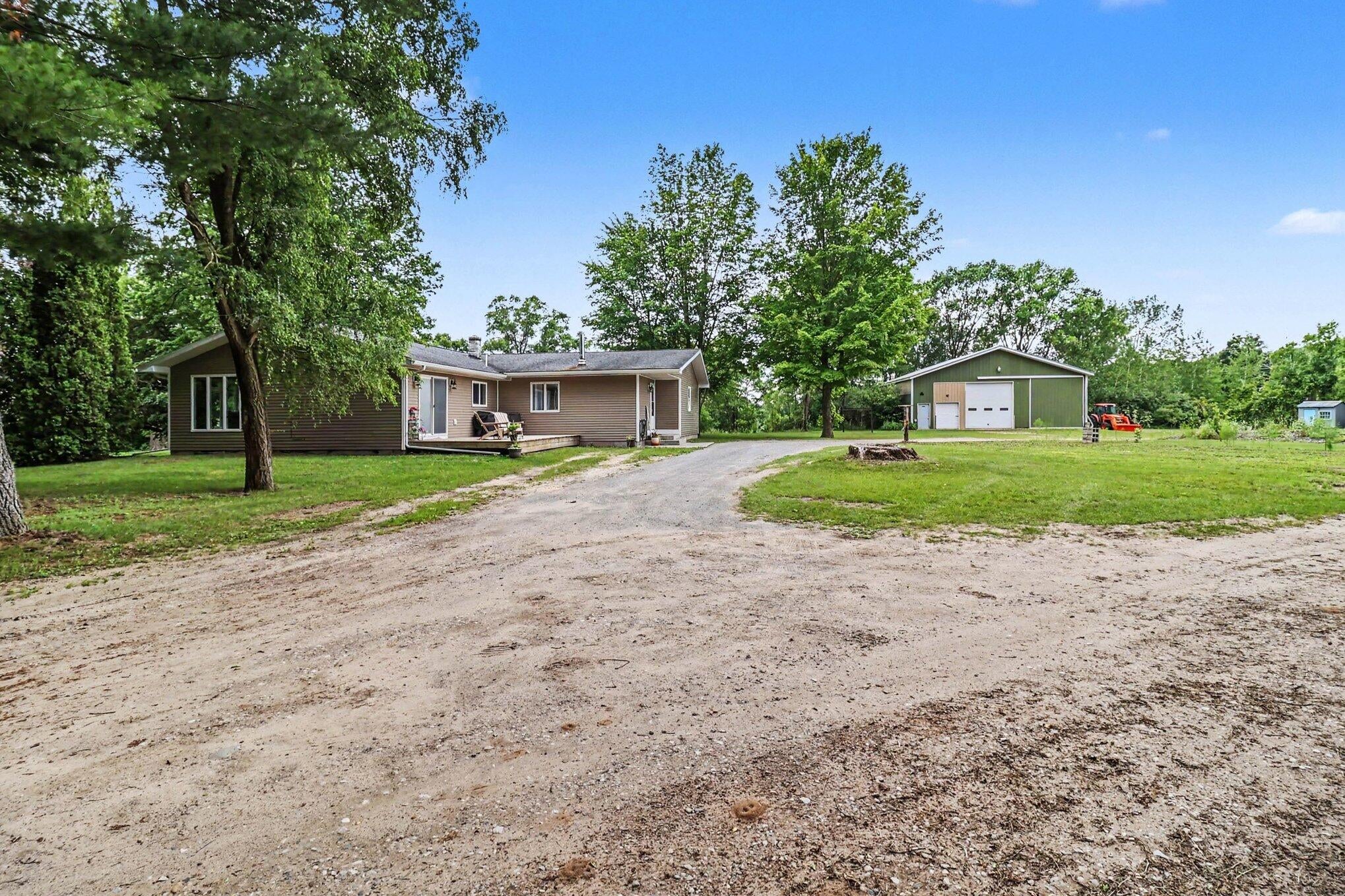 3585 N 72nd Avenue