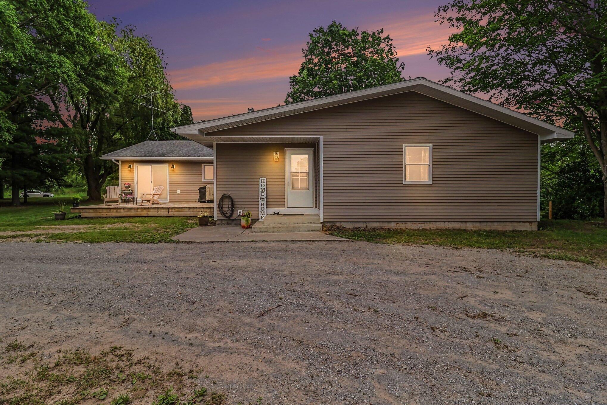 3585 N 72nd Avenue