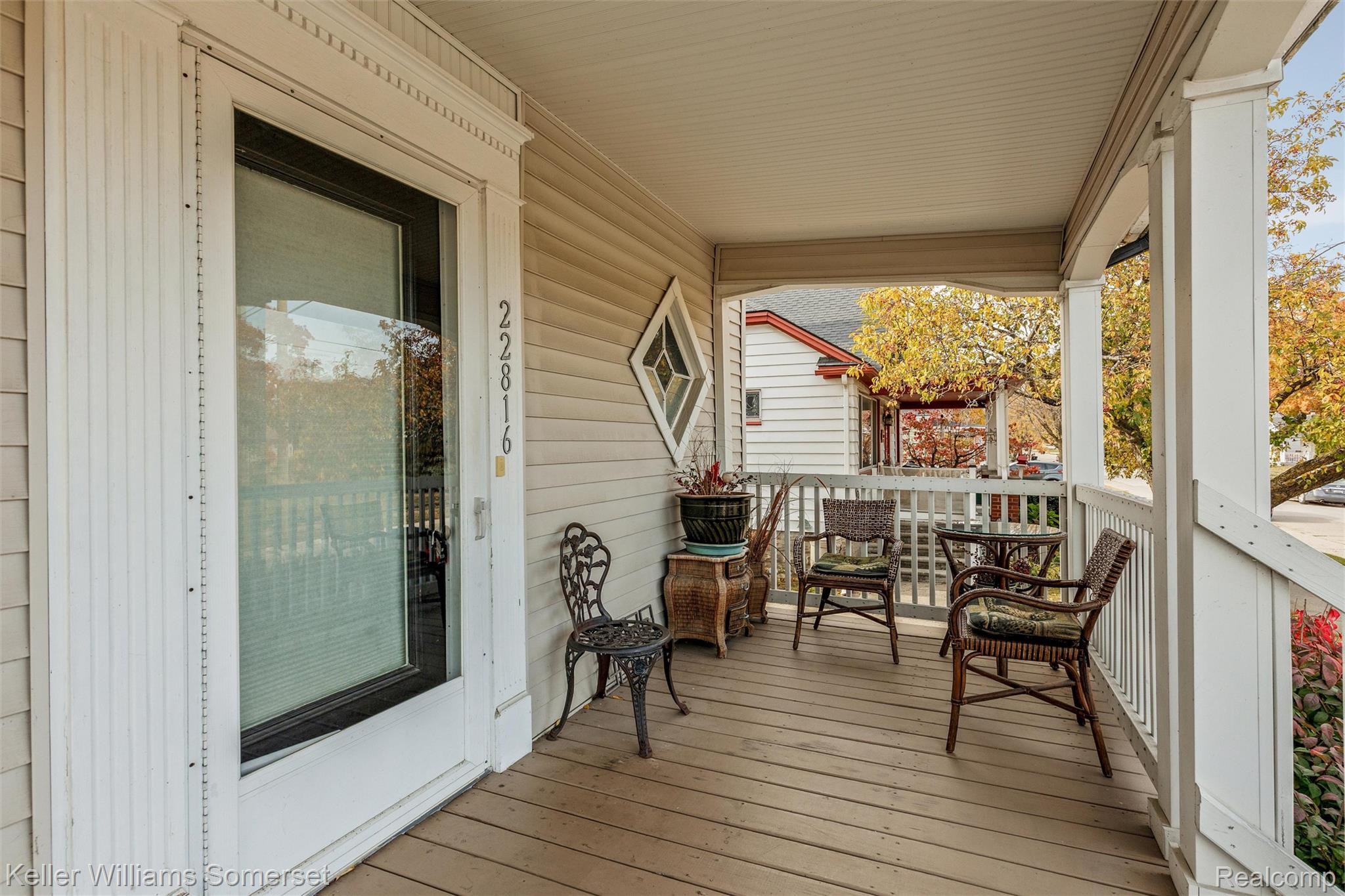 22816 Ridgeway Street