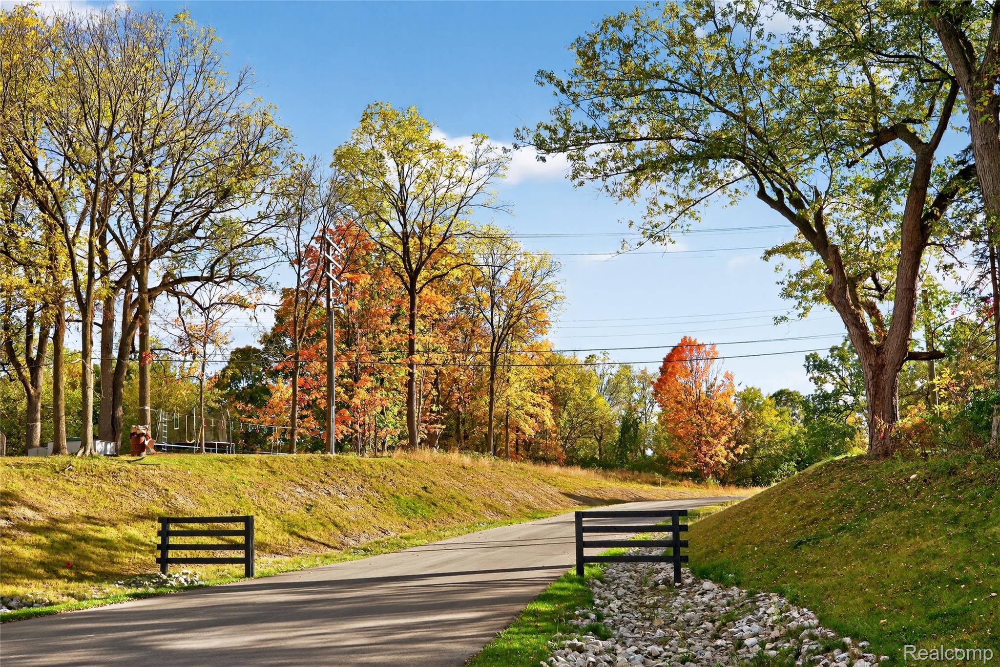 4060 Metamora Ridge Road