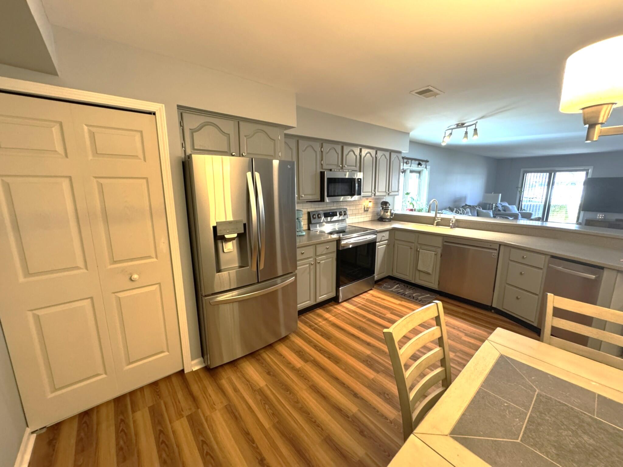 21046 Boulder Circle