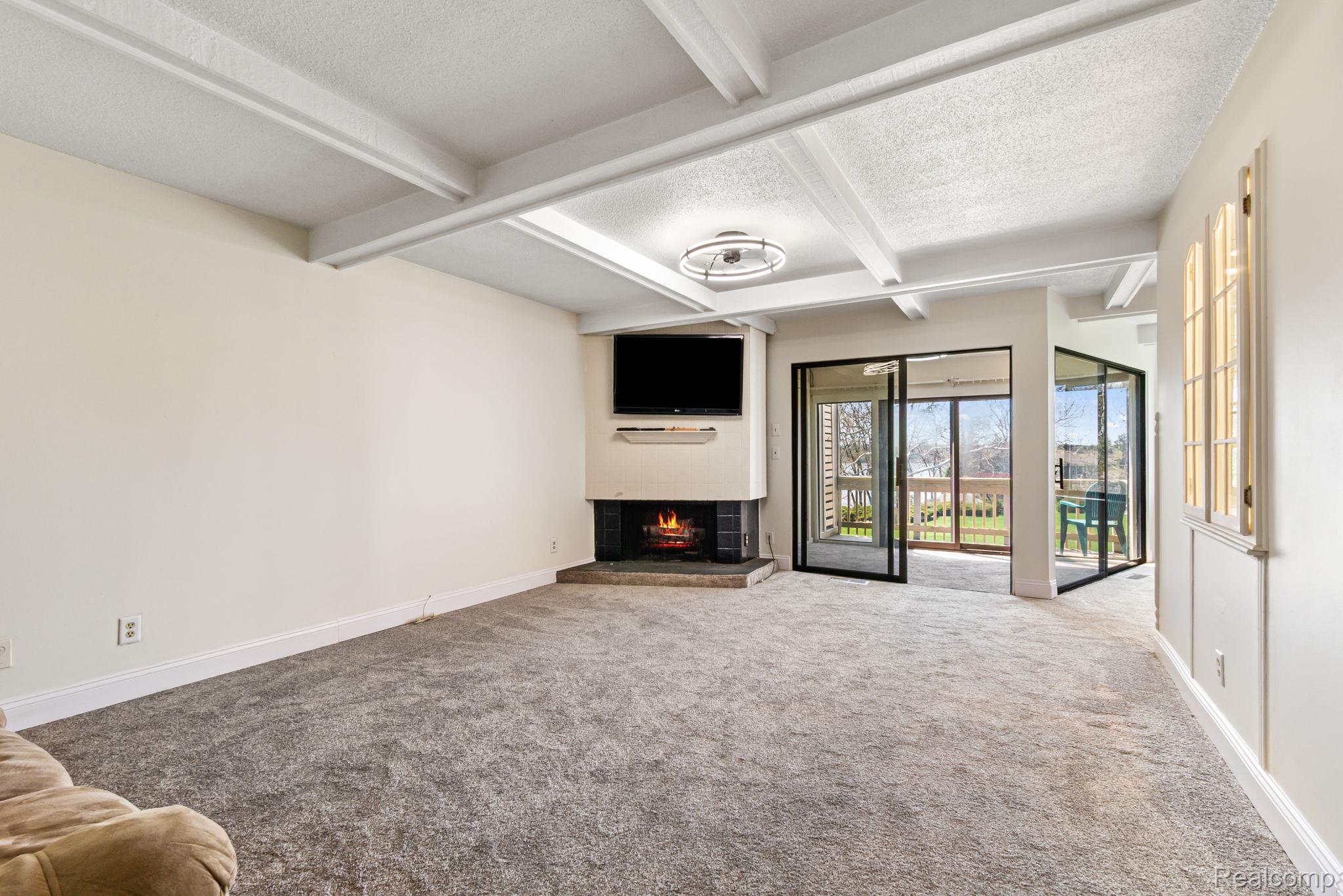 1680 Cliffs Landing 302E