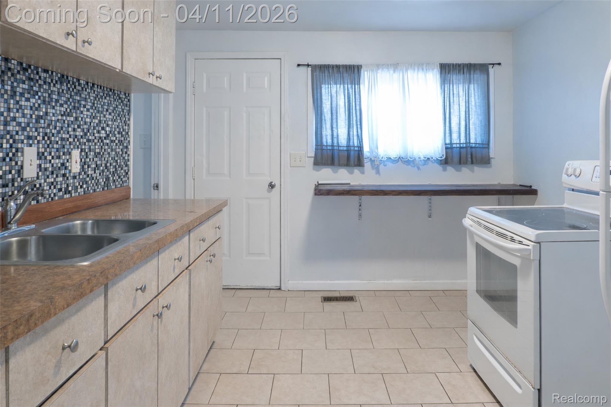 1401 University Avenue