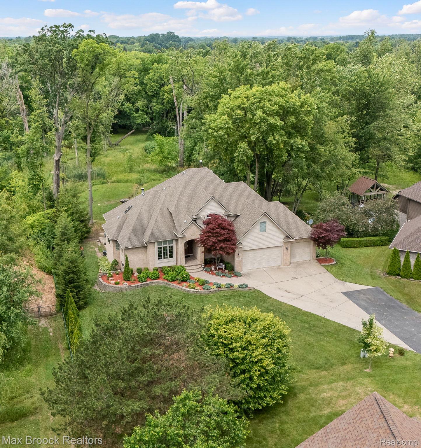 20403 Robinway Drive