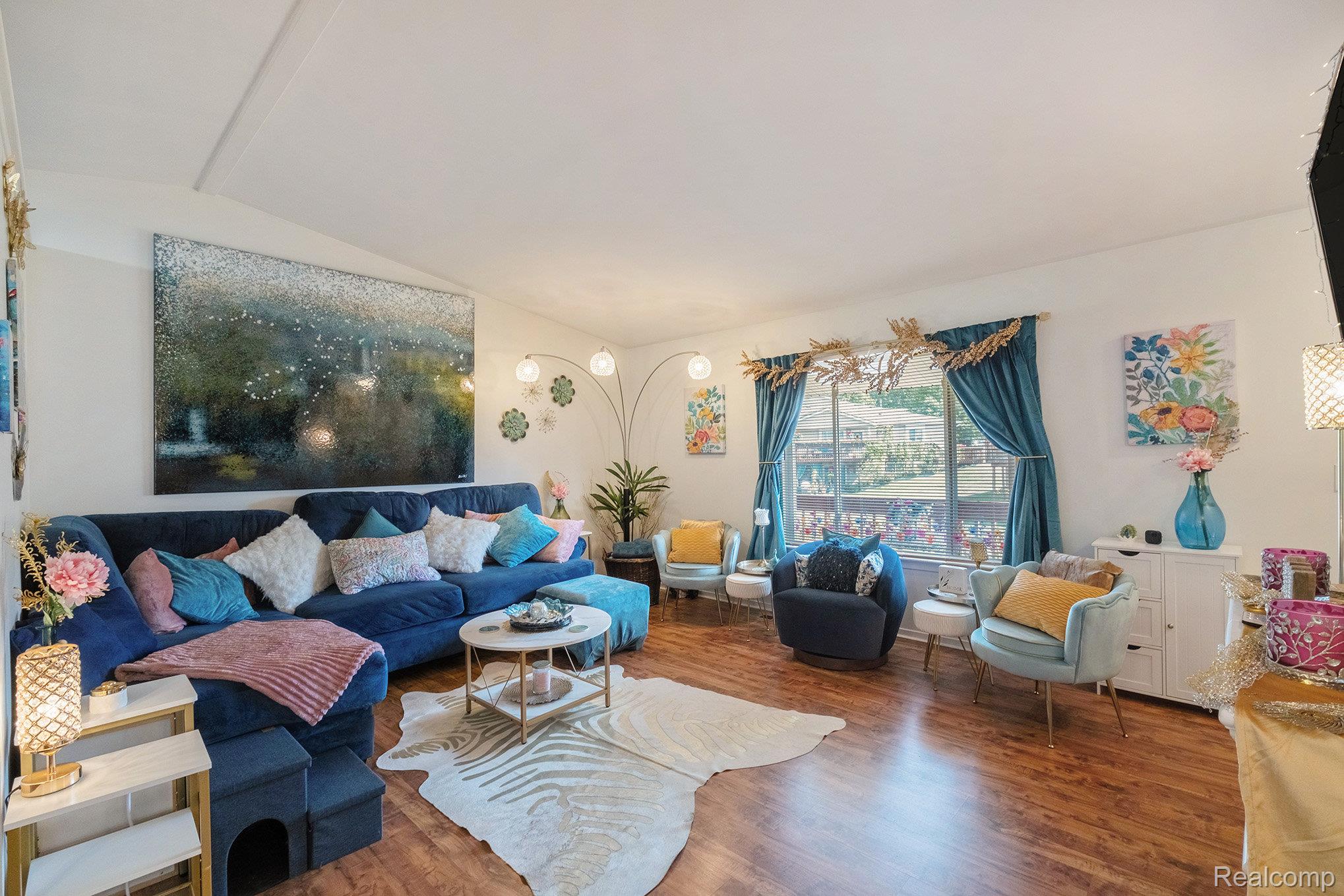 9343 Parkview Circle