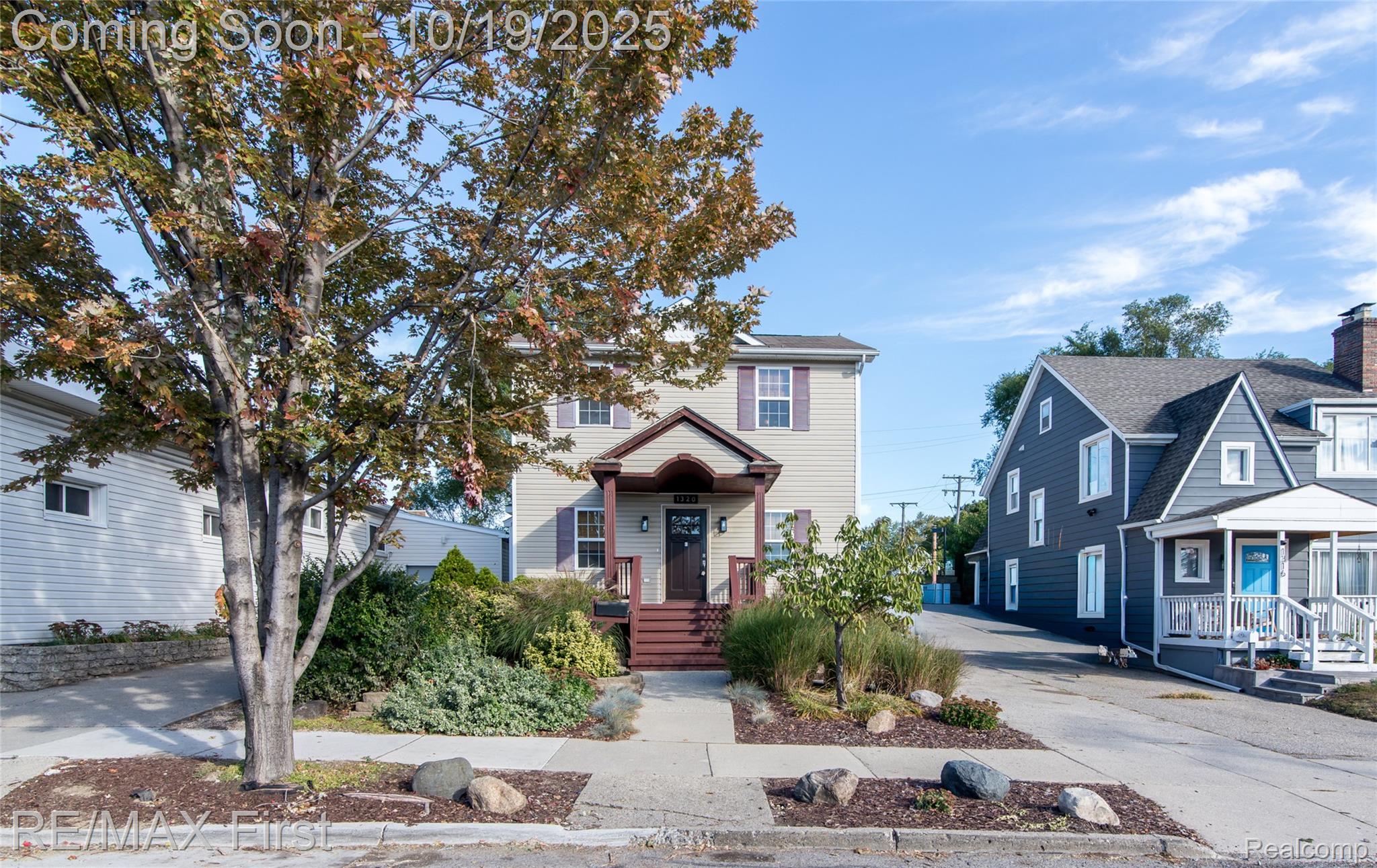 1320 Hartrick Avenue
