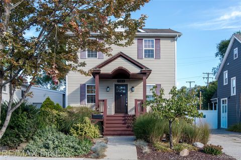 1320 Hartrick Avenue Royal Oak City MI 48067