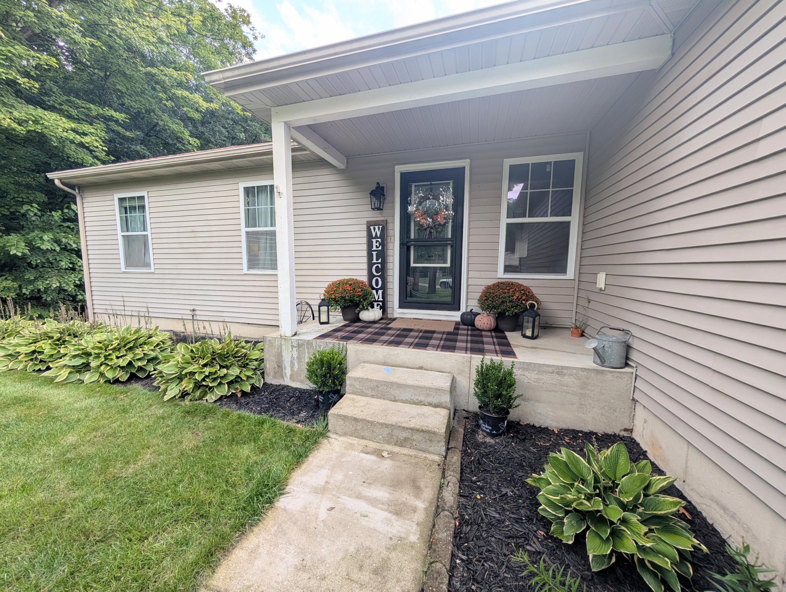 3230 Sarah Circle