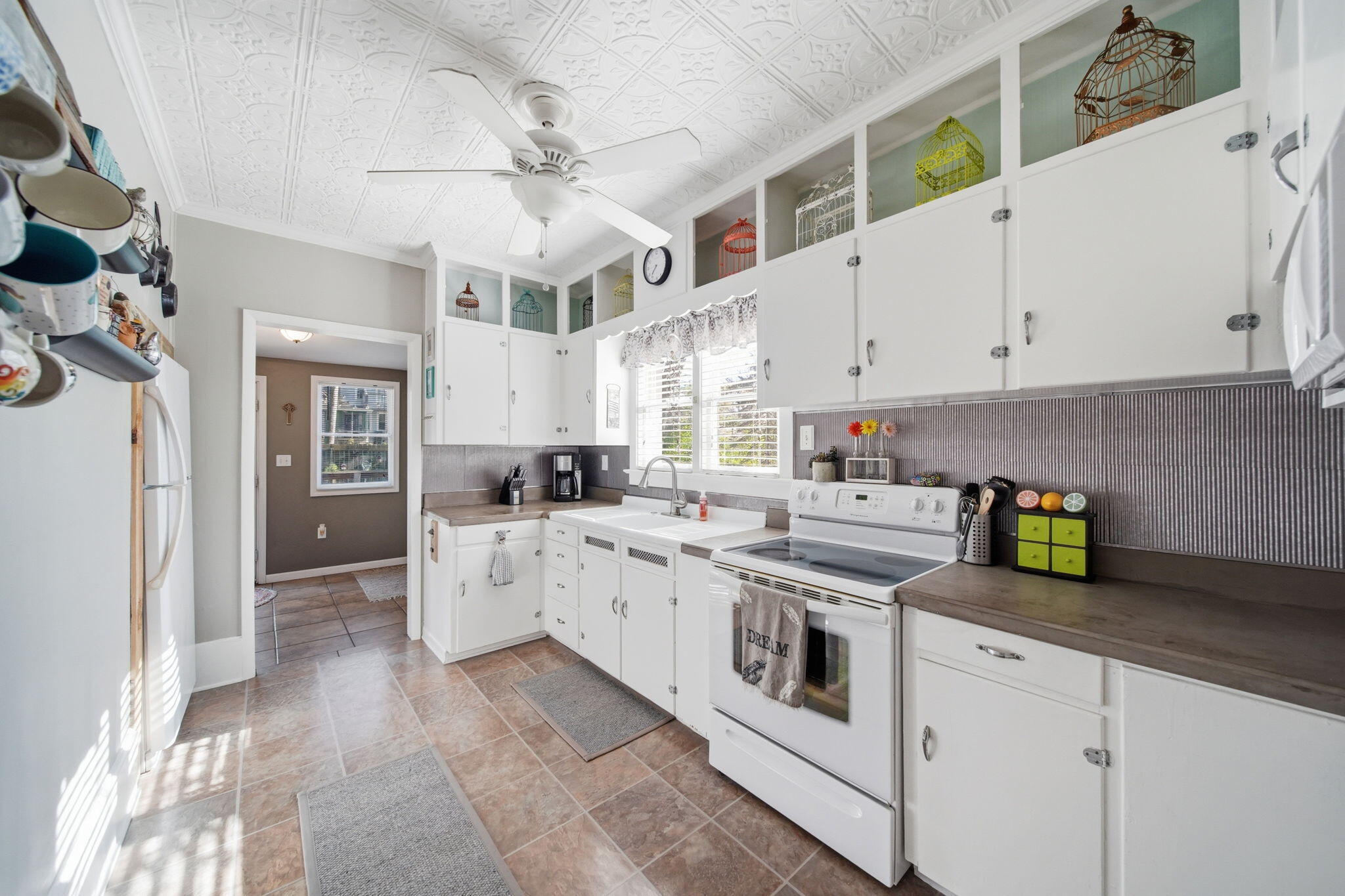 303 W Middle Street