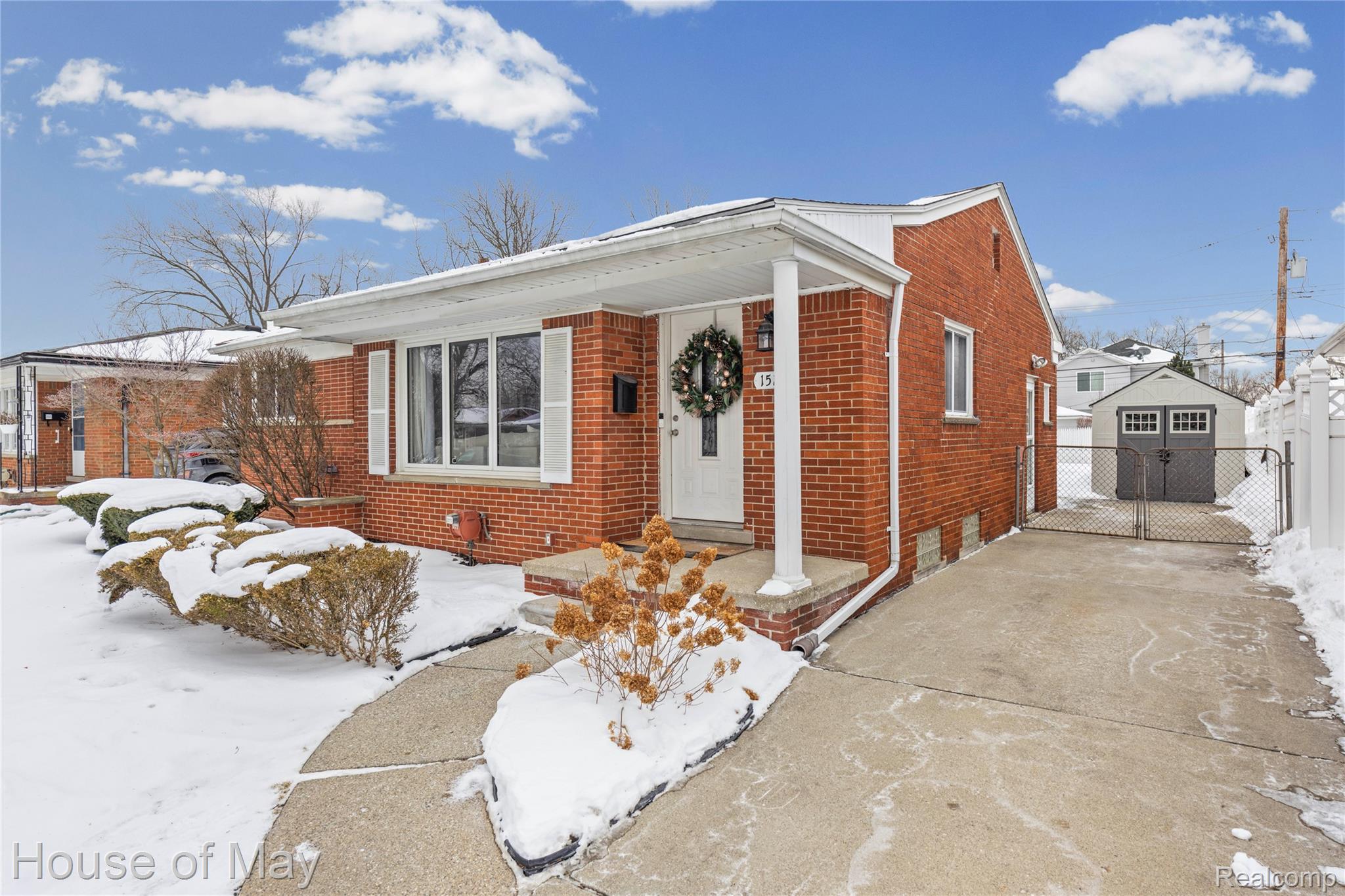 1528 Englewood Avenue