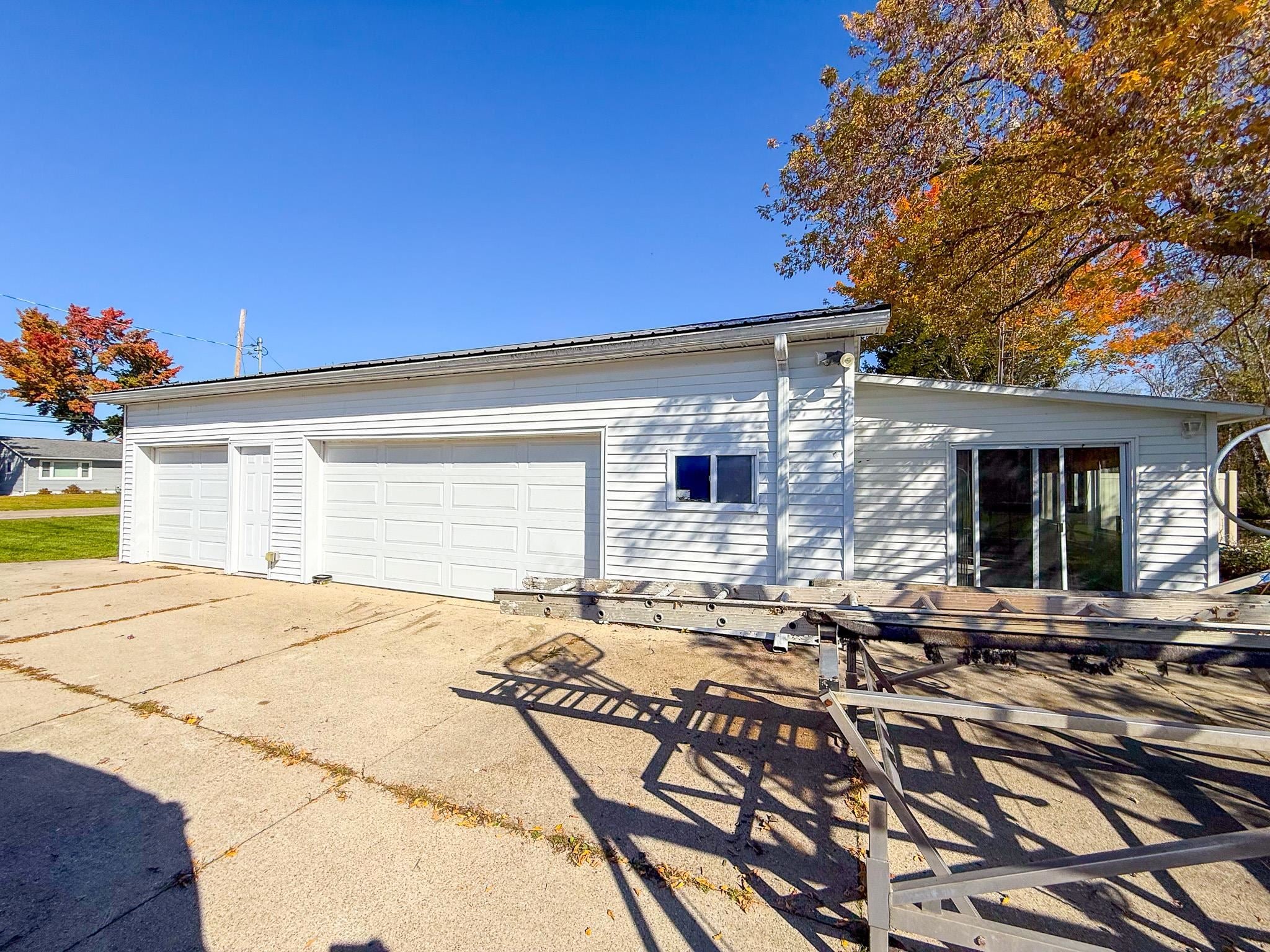 2264 Long Point